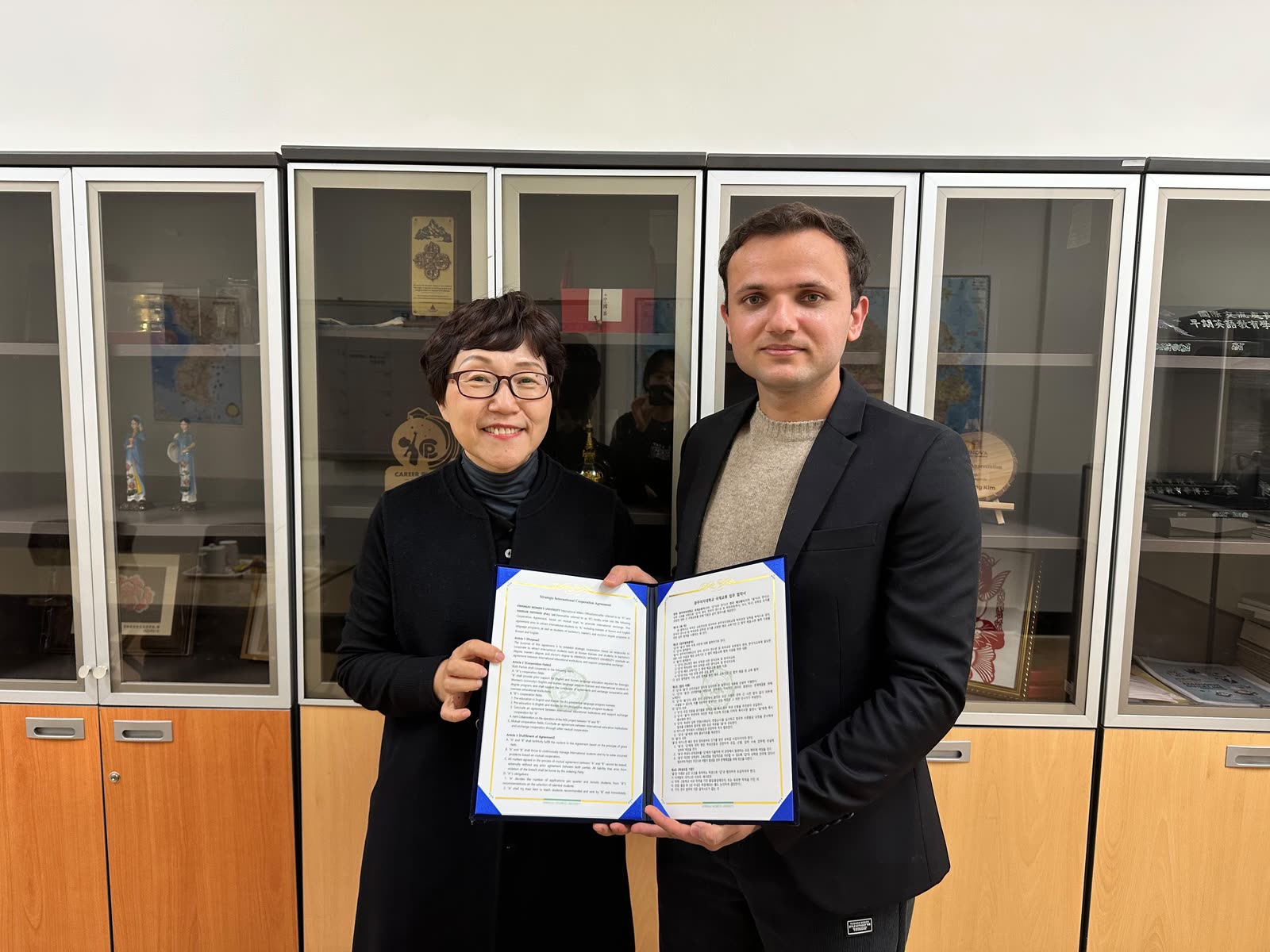 Signing a bilateral cooperation agreement